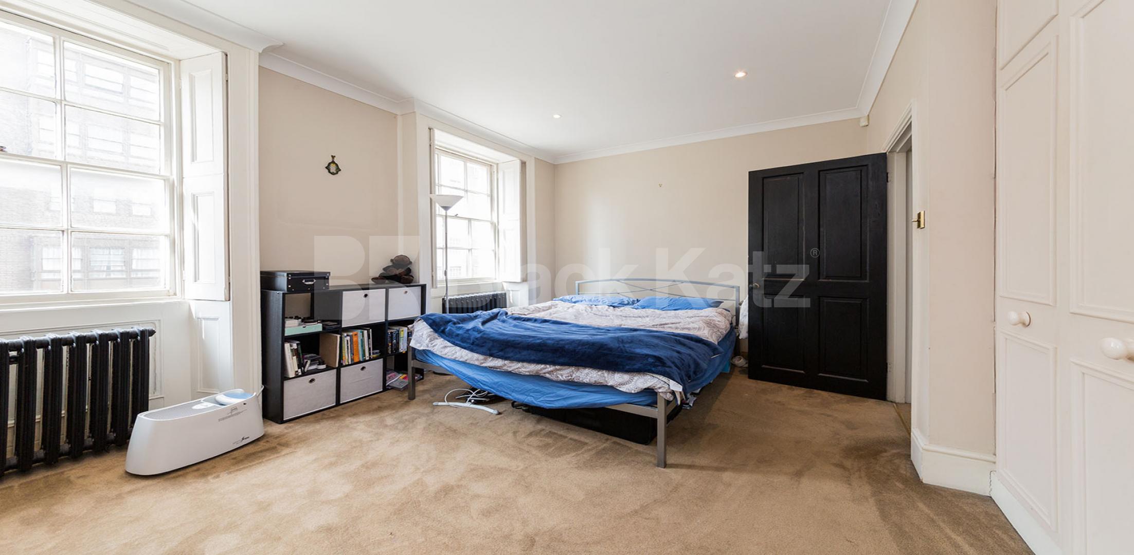			2 Bedroom, 1 bath, 1 reception Flat			 Kendal Street, Hyde Park